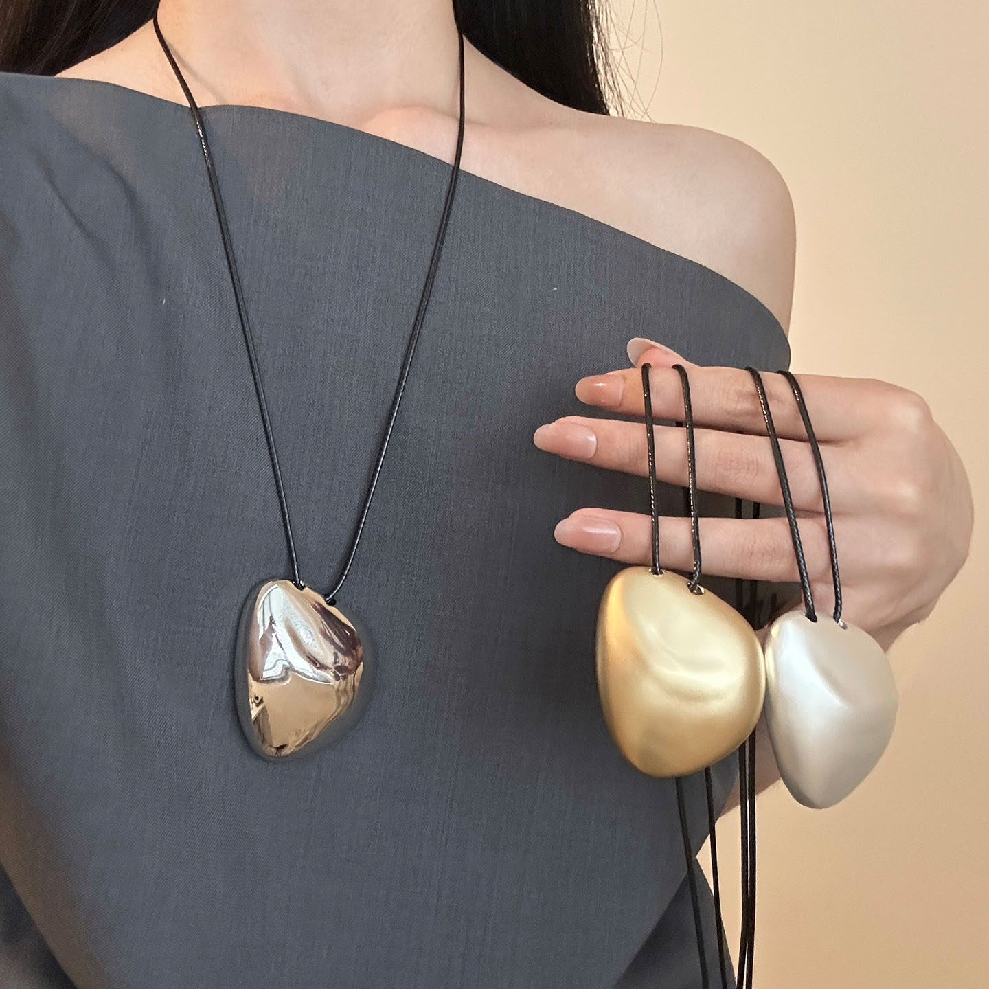 董洁同款黑皮绳不规则几何项链