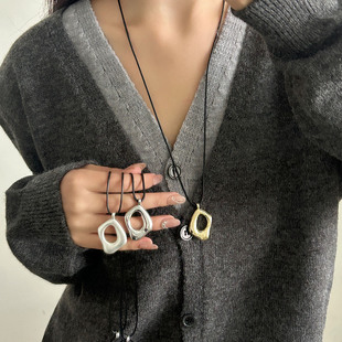 不规则方形几何项链女简约百搭长款 可调节毛衣链金属吊坠锁骨链