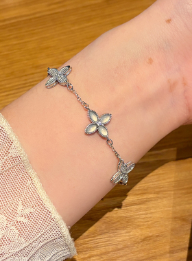 轻奢超透蓝色四叶草手链女款