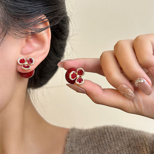 红色锆石花朵大珍珠耳环女2025新款 高级感耳钉独特两戴耳饰品 爆款