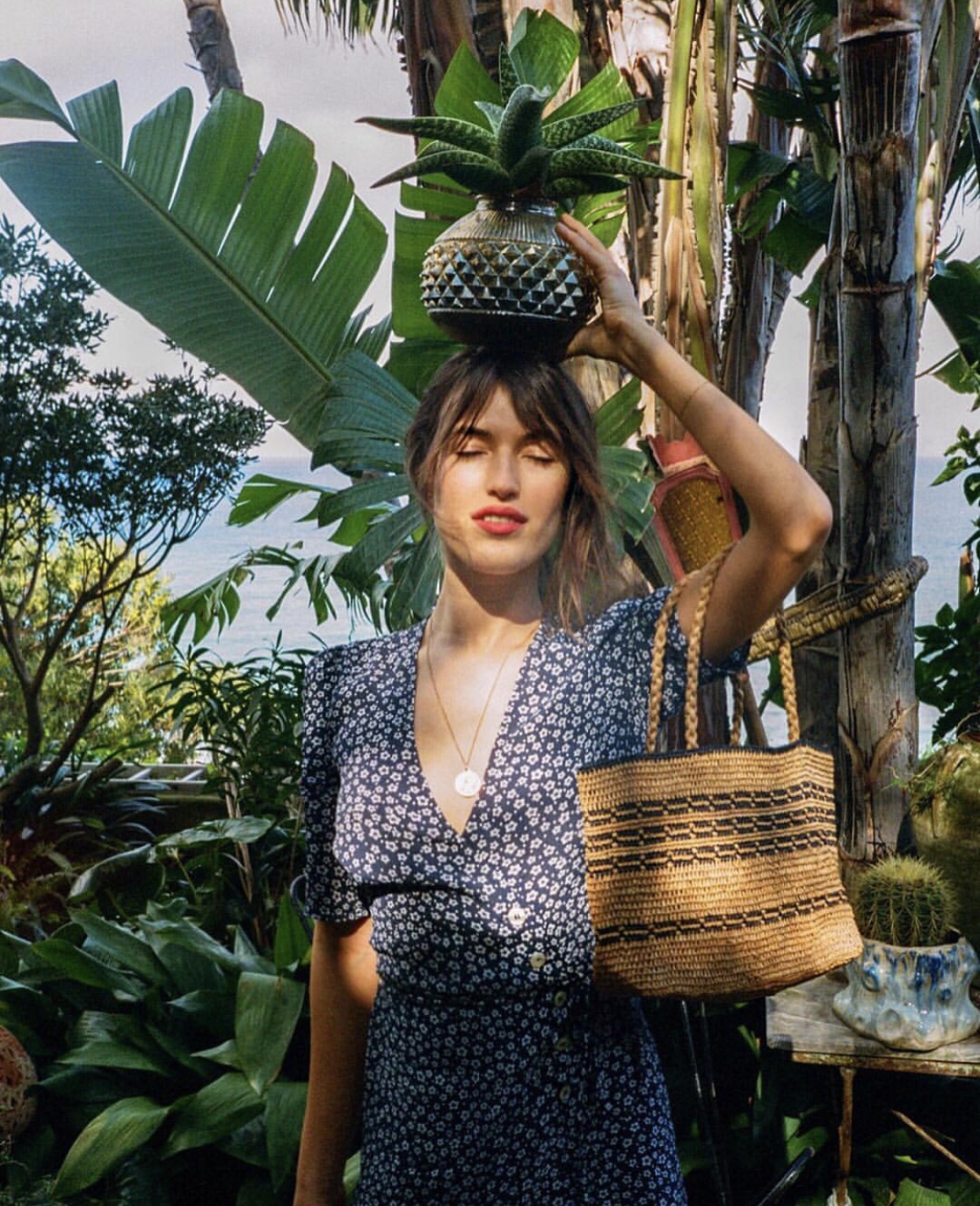 rouje包同款欧美拉菲草草编包ins复古单肩手提镂空包度假沙滩包女