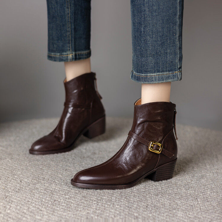 手抓纹羊皮真皮短靴女秋冬新款尖头粗跟时尚皮带扣后拉链切尔西靴