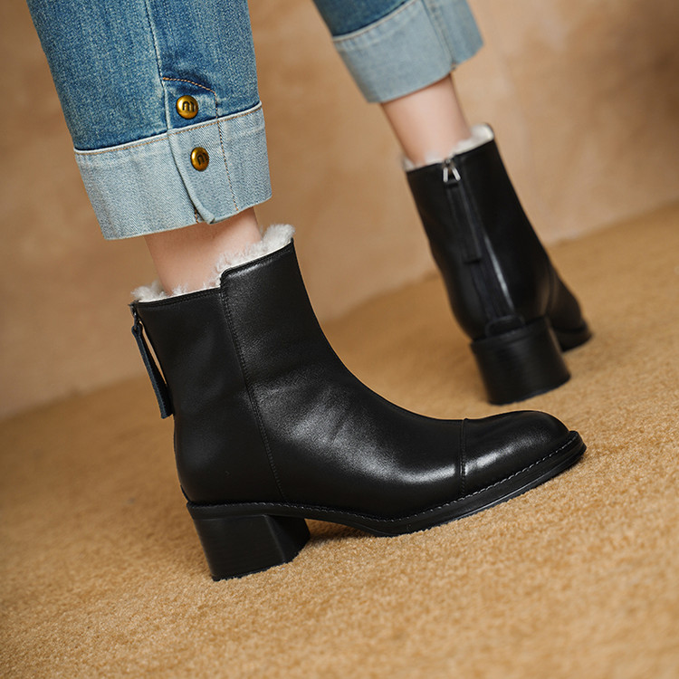 冬季加厚羊羔毛尖头粗跟雪地靴女