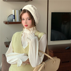 Real price V-neck loose sleeveless knitted sweater vest vest female + apricot lace shirt