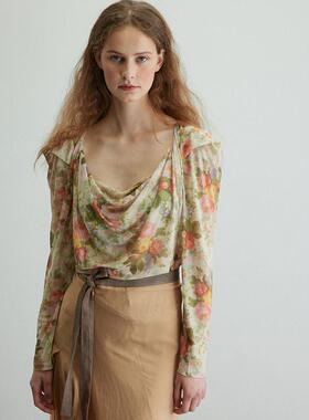 Holypark 24/PF高级感印花亲肤网纱文艺荡领羊腿袖春装上衣打底衫