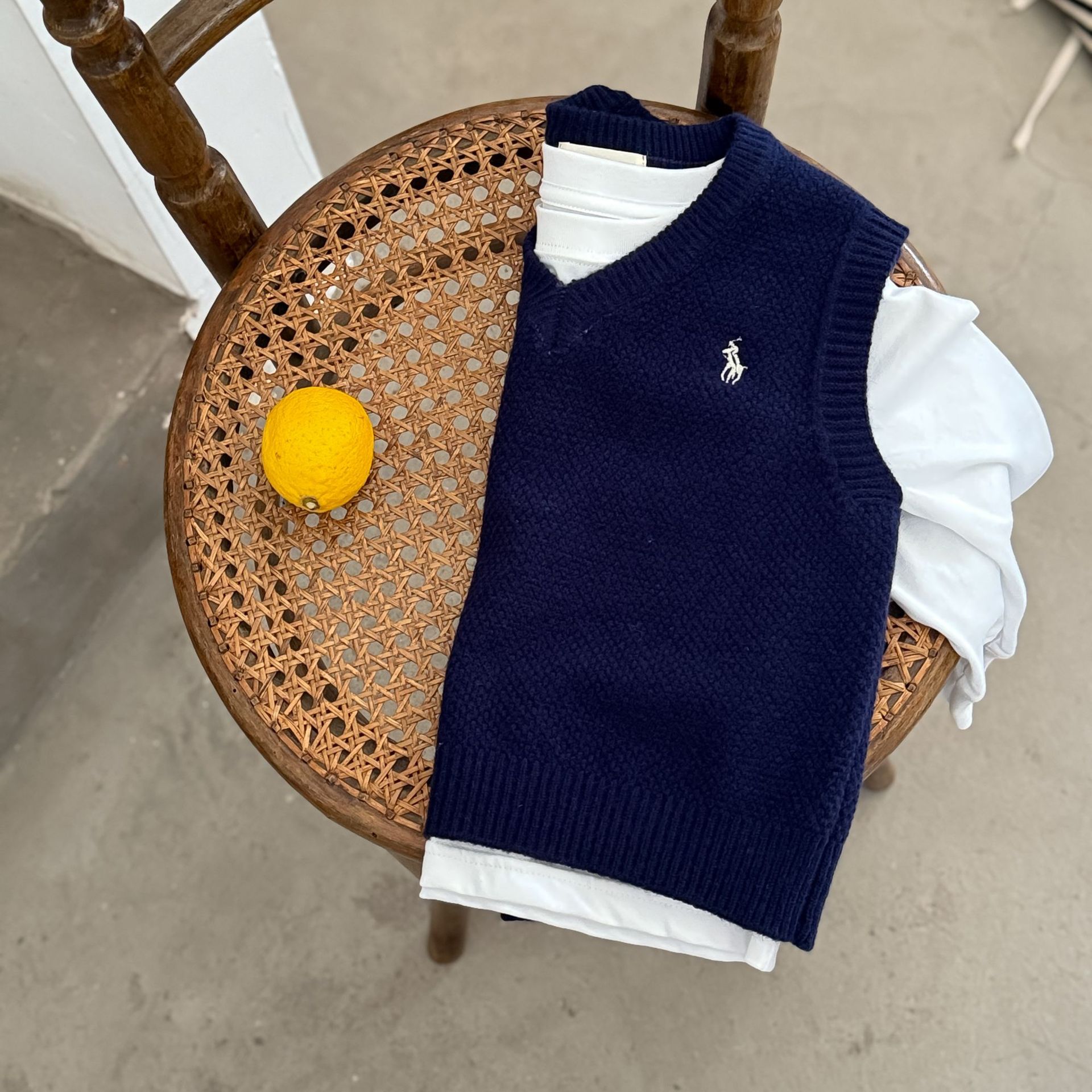 儿童马甲2025春季新款男童无袖刺绣针织衫内搭宝宝背心外穿毛衣潮