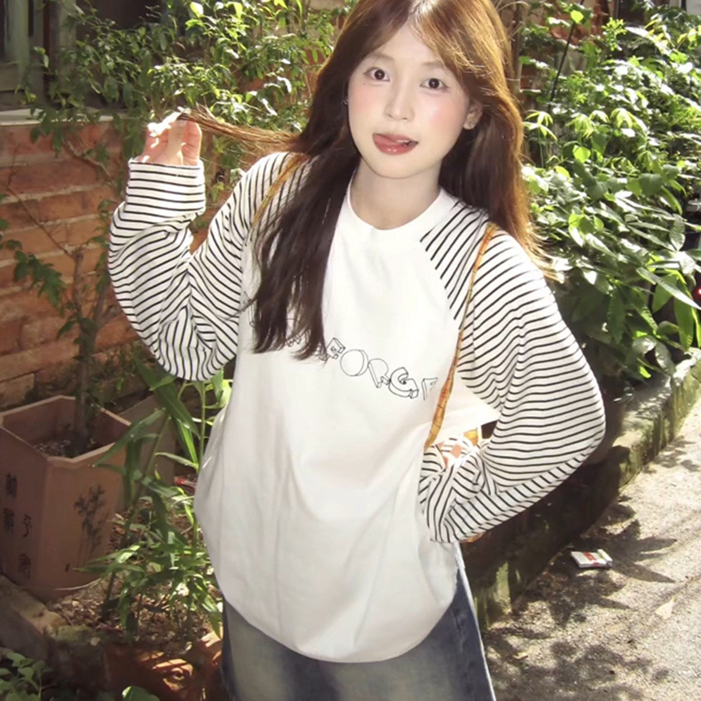 字母印花条纹长袖T恤女2025新款韩版宽松慵懒风秋季穿搭纯棉上衣