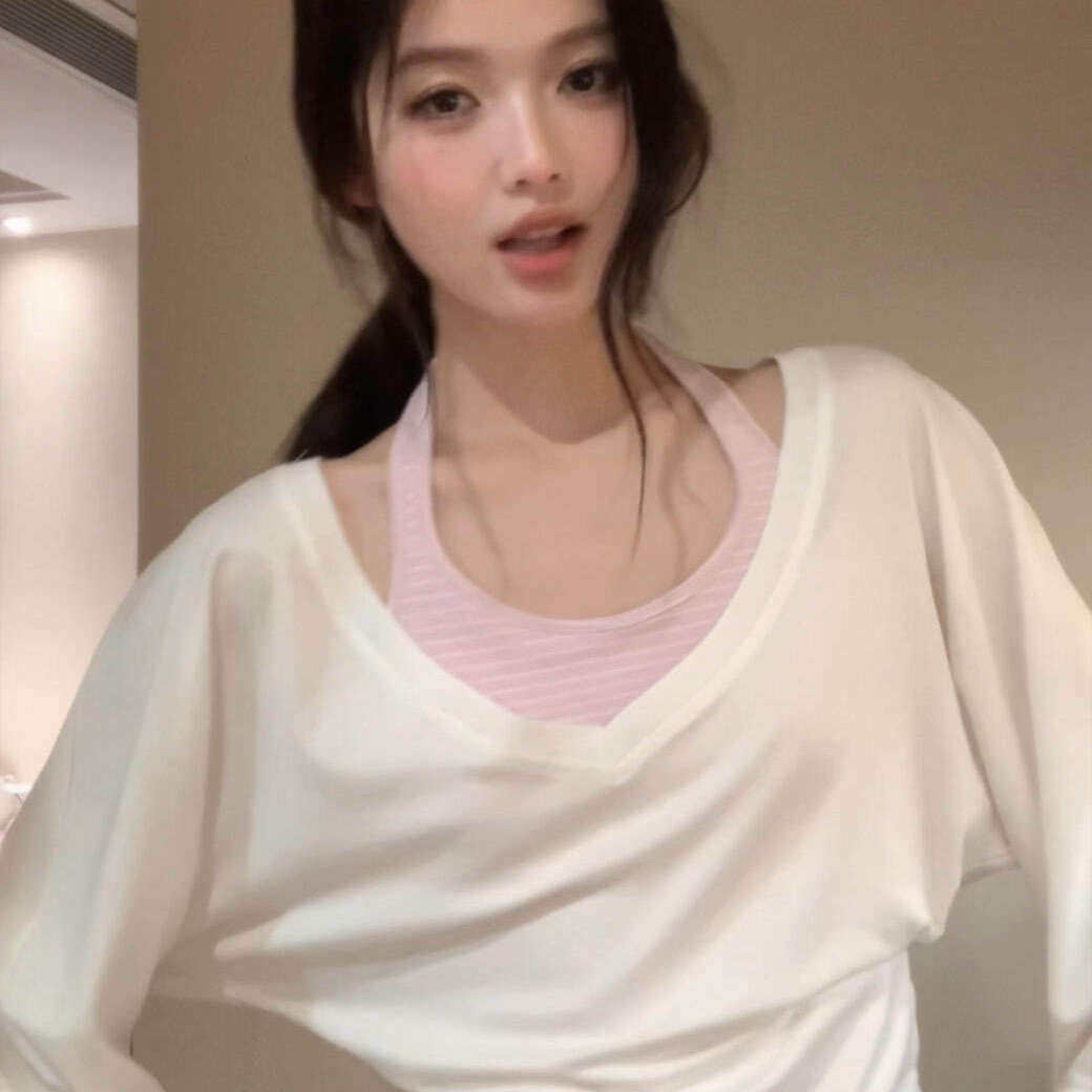 韩系复古粉色挂颈吊带长袖T恤女春季修身显瘦打底叠穿上衣两件套