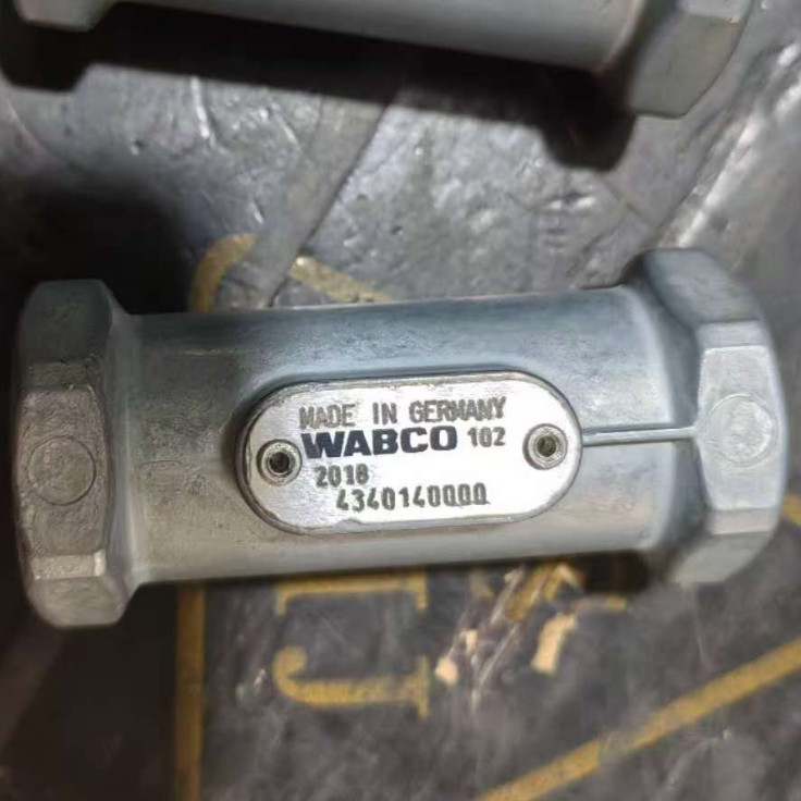 Variant 5764122440744
