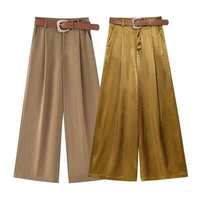 Paired with waistband silk straight leg pants