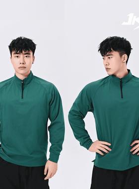 Long faced half placket revealing fitness base