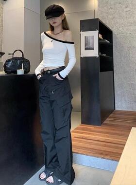 Slanted shoulder long sleeved base with embroidered