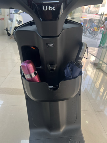 适用本田ube五羊本田ube专用加大加厚储物兜储物盒