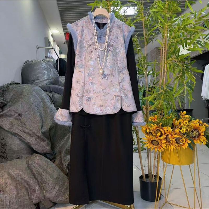 胖mm国潮风马甲小衫半身裙三件套