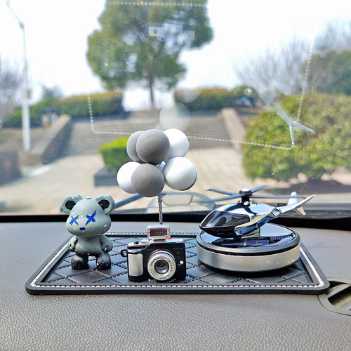 暴力熊车载摆件香水香薰太阳能