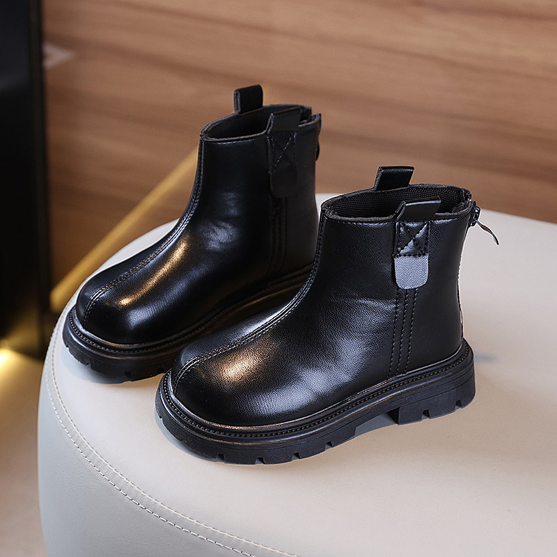儿童鞋子经典英伦风中小童马丁靴秋冬季女童短靴纯色皮靴宝宝靴子