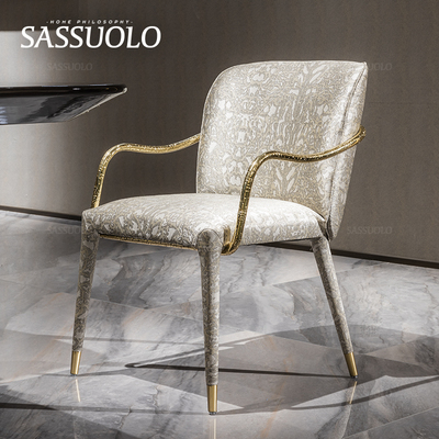 铜扶手餐椅萨索罗轻奢风