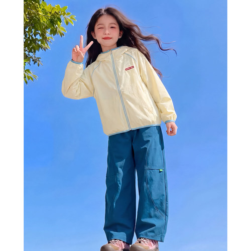 女童秋装外套2026新款儿童网红洋气休闲户外冲锋衣夹克女孩春秋款