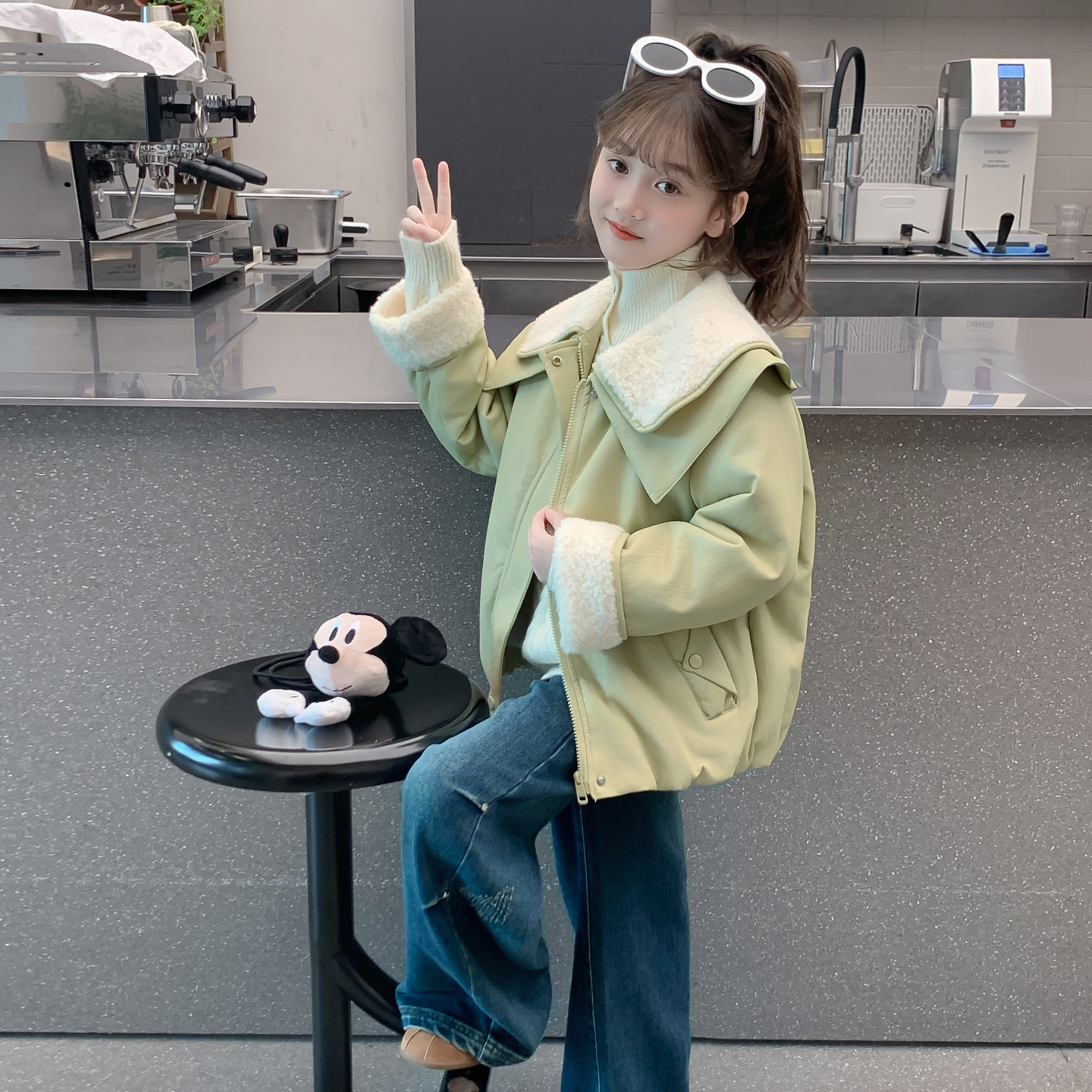 女童外套2025新款秋冬款儿童超好看网红洋气加绒加厚皮衣女孩冬装