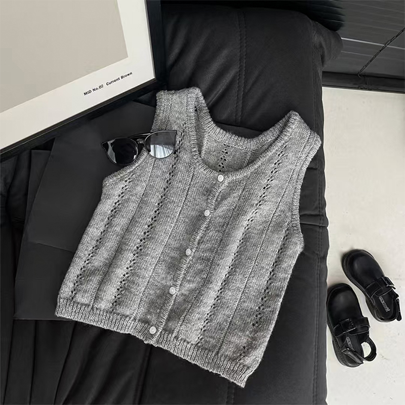 女童秋装2025新款马甲洋气儿童时髦超好看针织背心女孩春秋款上衣