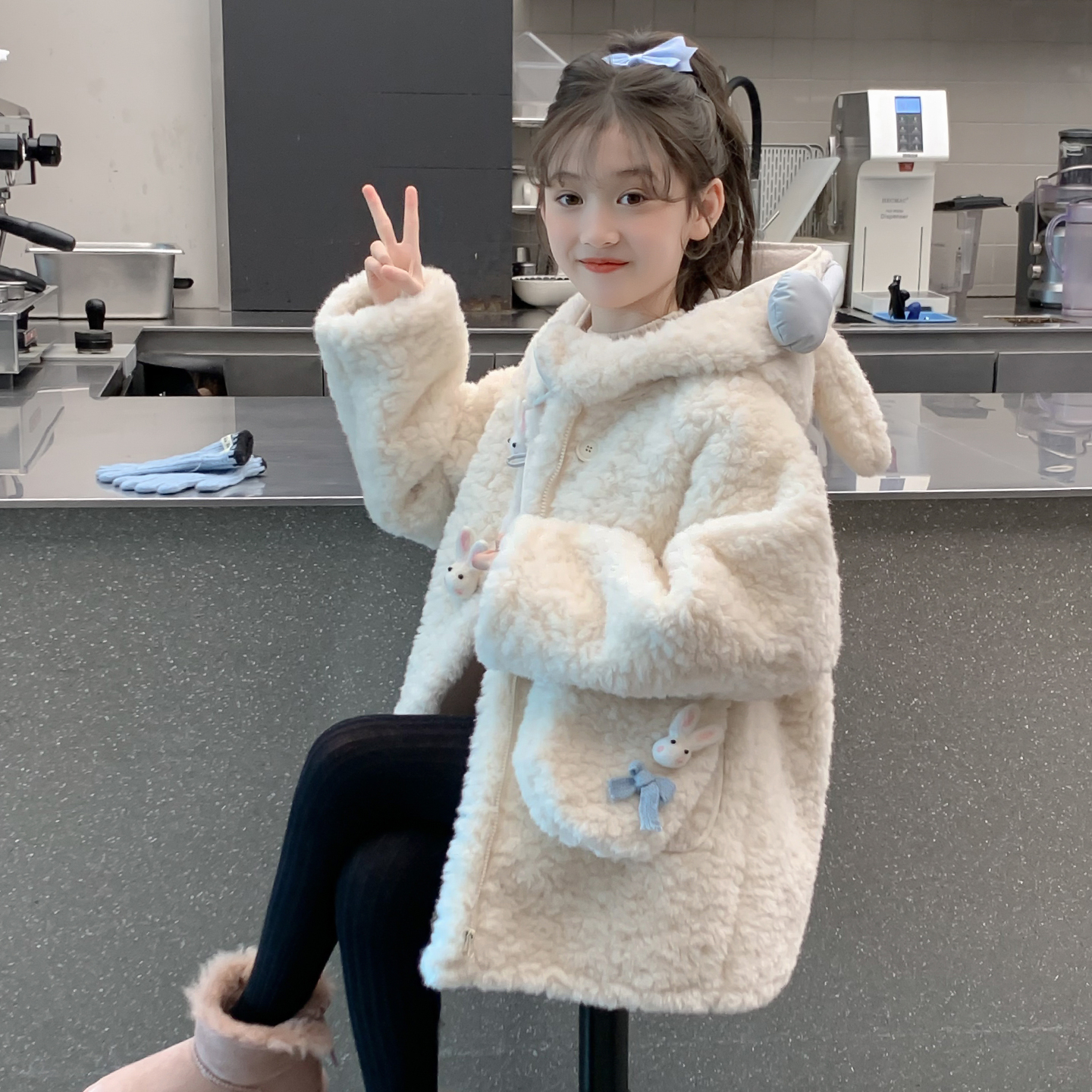 女童外套秋冬款2025新款儿童网红洋气时髦夹棉加厚中长款女孩冬装