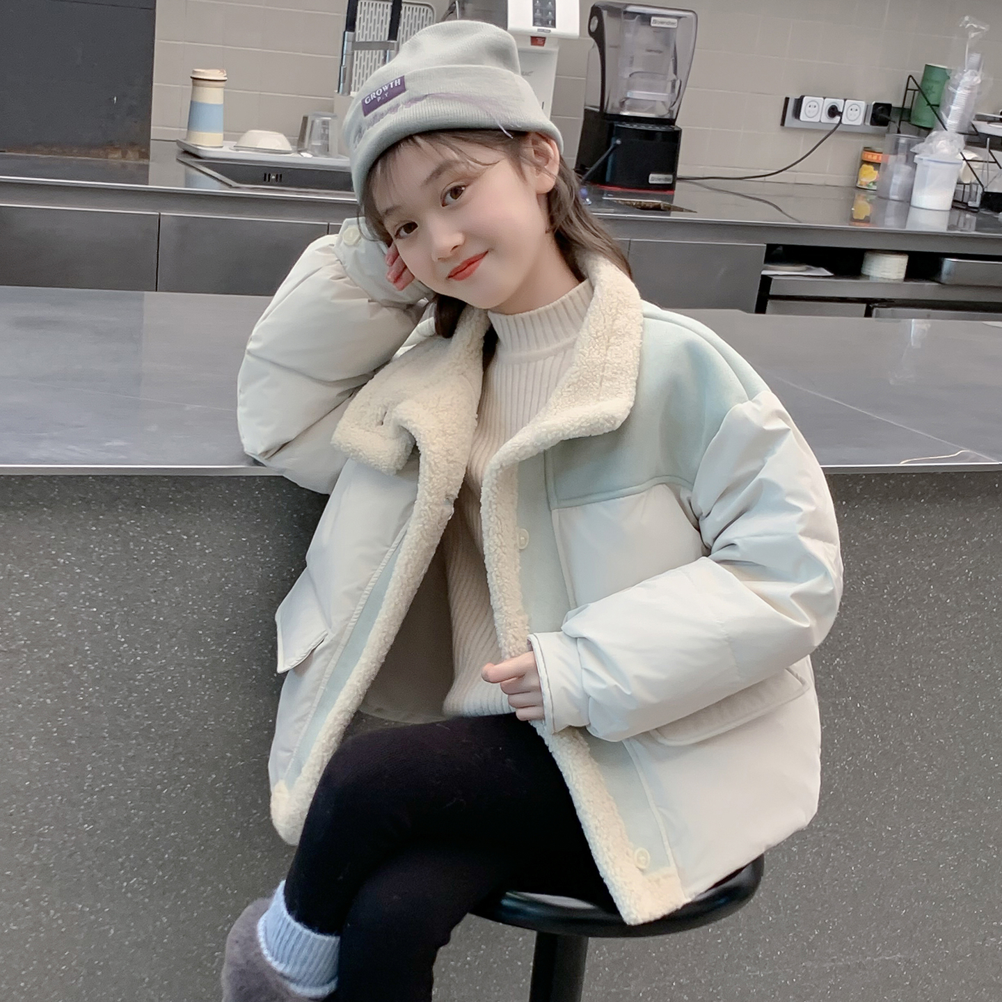 女童棉服2025新款冬装儿童网红洋气加厚羽绒爆款外套女孩冬季棉袄