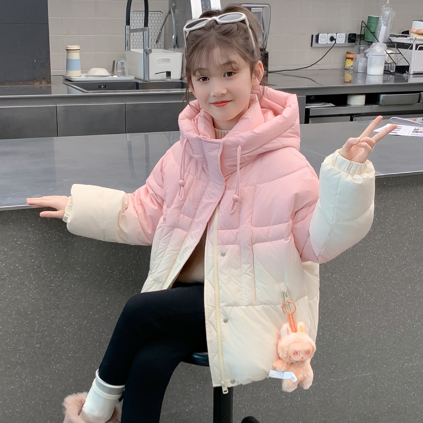 女童羽绒服冬季2025新款儿童网红洋气90白鸭绒加厚爆款小女孩外套