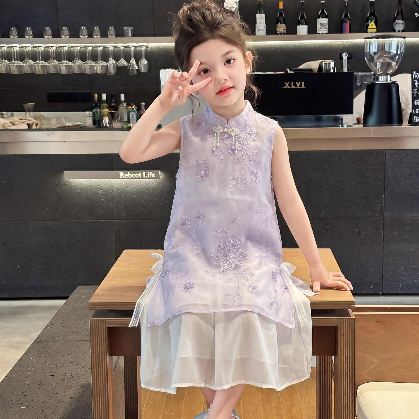 儿童旗袍夏季2026新款儿童时髦国风超仙无袖连衣裙女孩夏装裙子潮图片