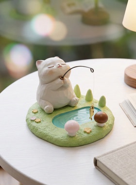 可爱猫咪钓鱼树脂手绘桌面摆件