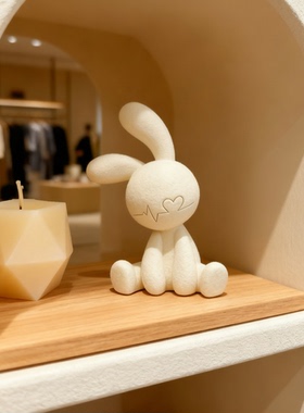 可爱兔子桌面摆件树脂动物装饰品