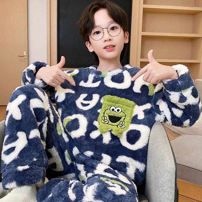 新款儿童睡衣秋冬季加厚男童珊瑚绒套装男孩大童青少年加绒家居服