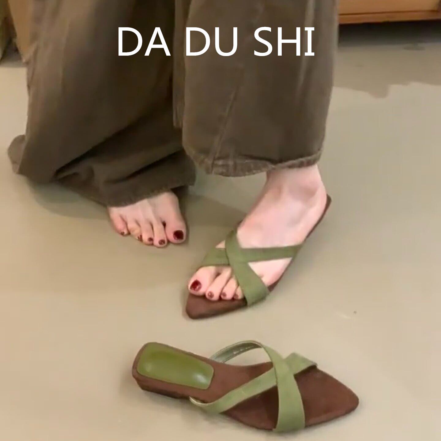 羊皮版!时尚通勤粗跟露