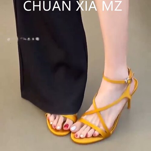 羊皮版~高级感细带露趾凉