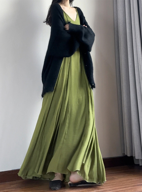 读衣术绿色V领吊带裙长款 春夏不规则及踝鱼尾裙 显瘦文艺连衣裙