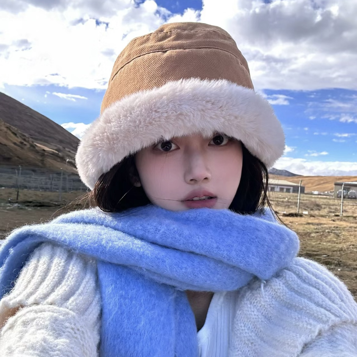 毛毛帽子女秋冬季加绒加厚防寒保暖包头护耳出游逛街显脸小渔夫帽
