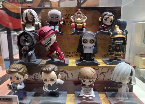 正版华纳电影招魂宇宙系列盲盒泡泡玛特安娜贝尔鬼新娘修女万圣节