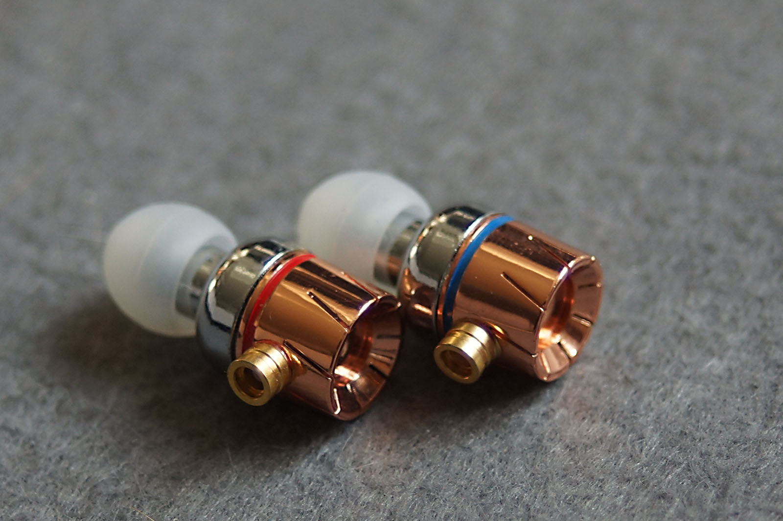 千元级别定制10mm动圈单元DIY纯铜腔体手机线控涡轮发烧HIFI耳机