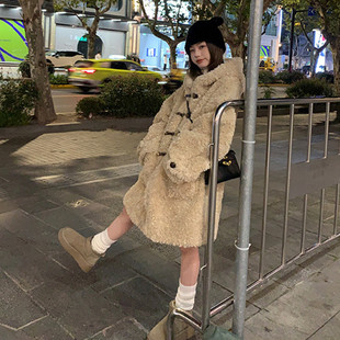 韩系羊羔毛外套冬季女装小个子加绒加厚宽松连帽羊羔绒中长款大衣