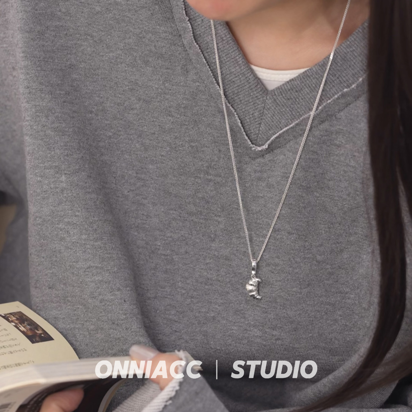 面包牛角包项链女长款毛衣链纯银