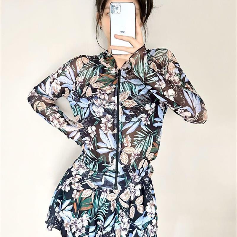 2025新款泳衣女罩衫保守长袖防晒运动三件套分体裙式显瘦遮肚温泉