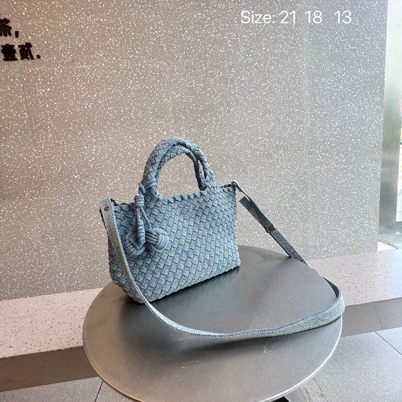 包包女2025新品网红牛仔手工编织包小众设计手提单肩斜挎包子母包