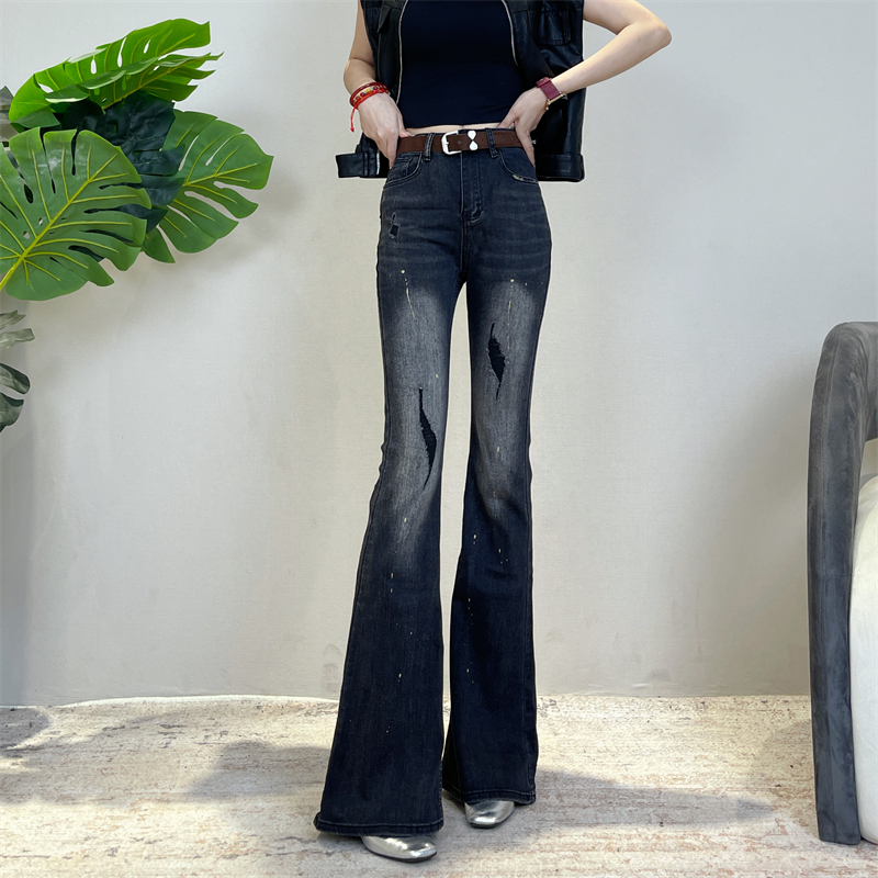 迪否秋季辣妹风破洞微喇牛仔裤2025新款弹力修身显瘦美式喇叭裤