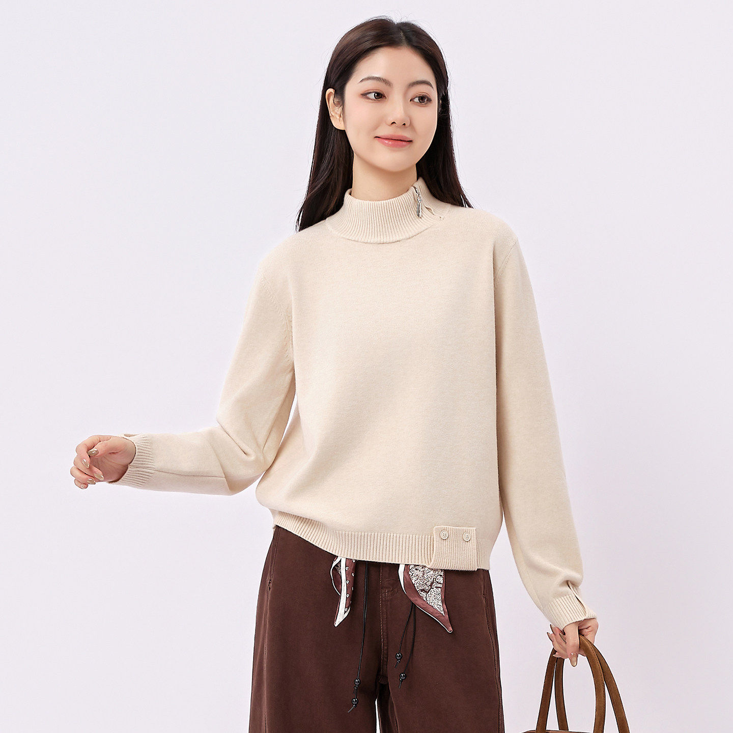 芭依璐2026早春新款半高领纯色针织衫简约亲肤百搭斜拉链长袖毛衣