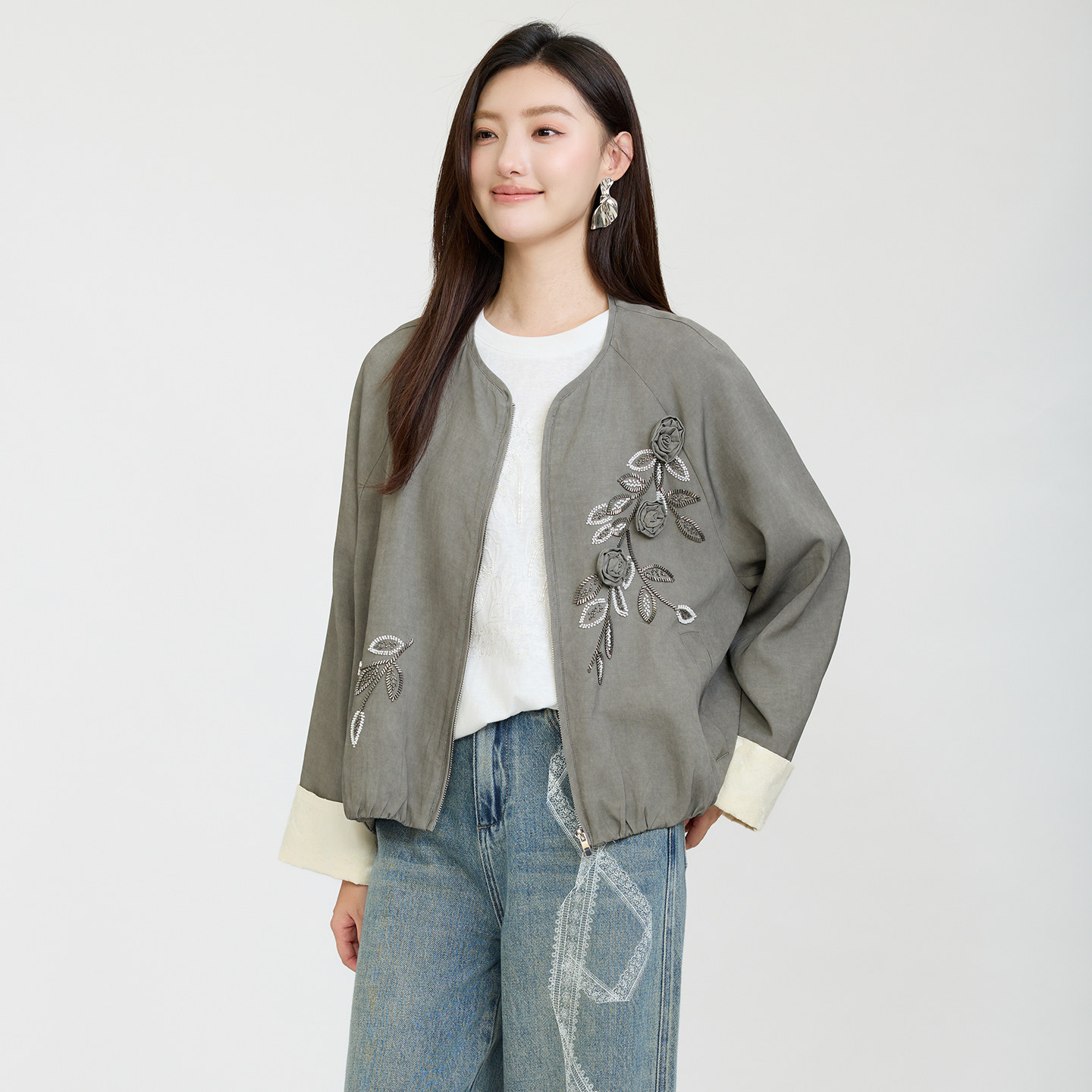 刺绣花朵设计外套女百搭上衣