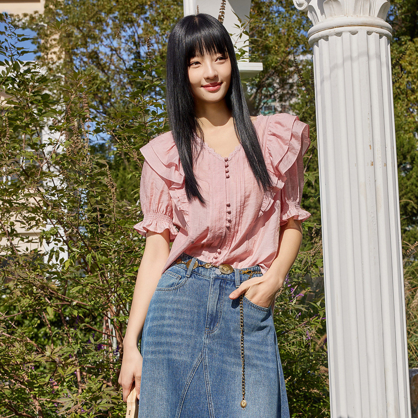 芭依璐2026夏季新款衬衫女法式优雅v领显瘦荷叶边设计感小众上衣