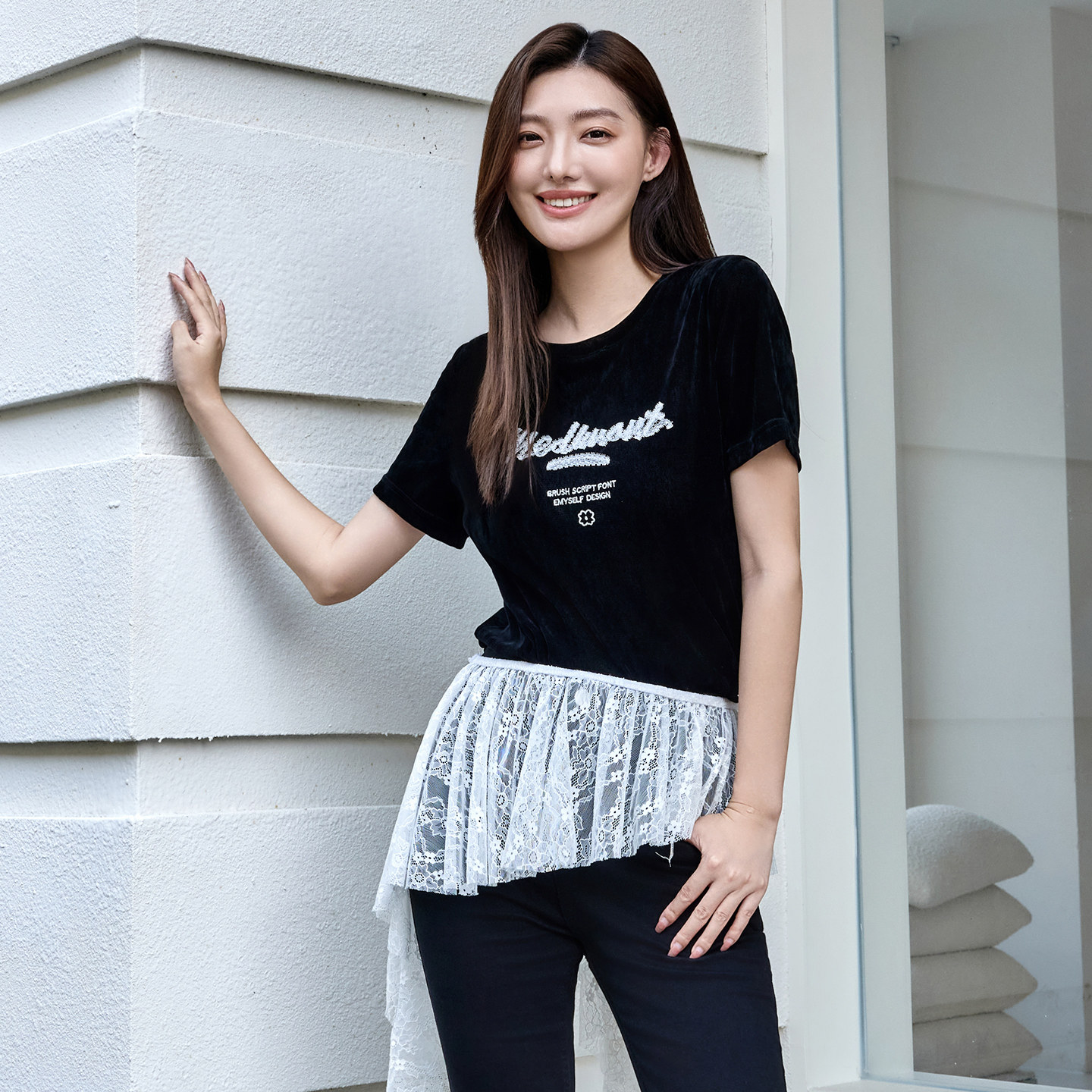 立体字母刺绣设计短袖T恤百搭女