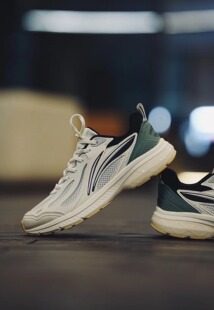 李宁跑步鞋男鞋2024新款扶摇V2男子网面复古跑鞋低帮透气运动鞋