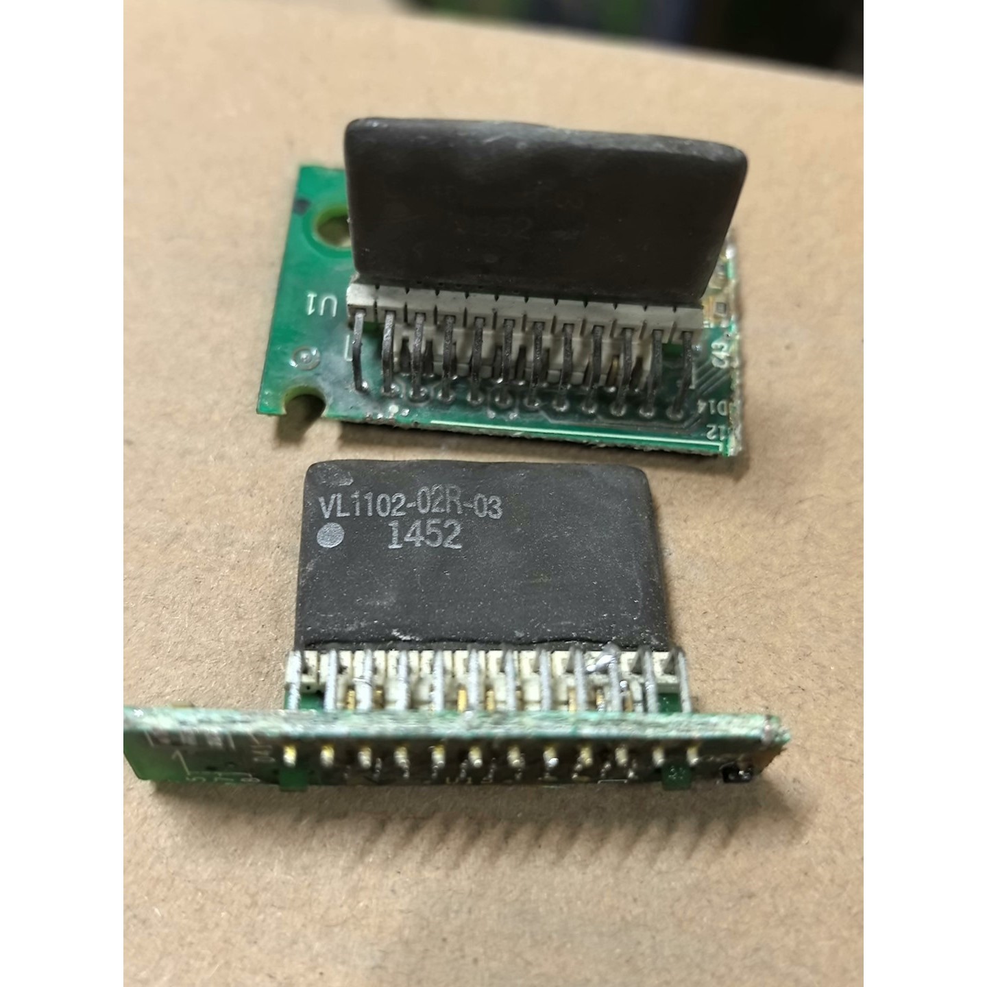 VL1102-02R-03