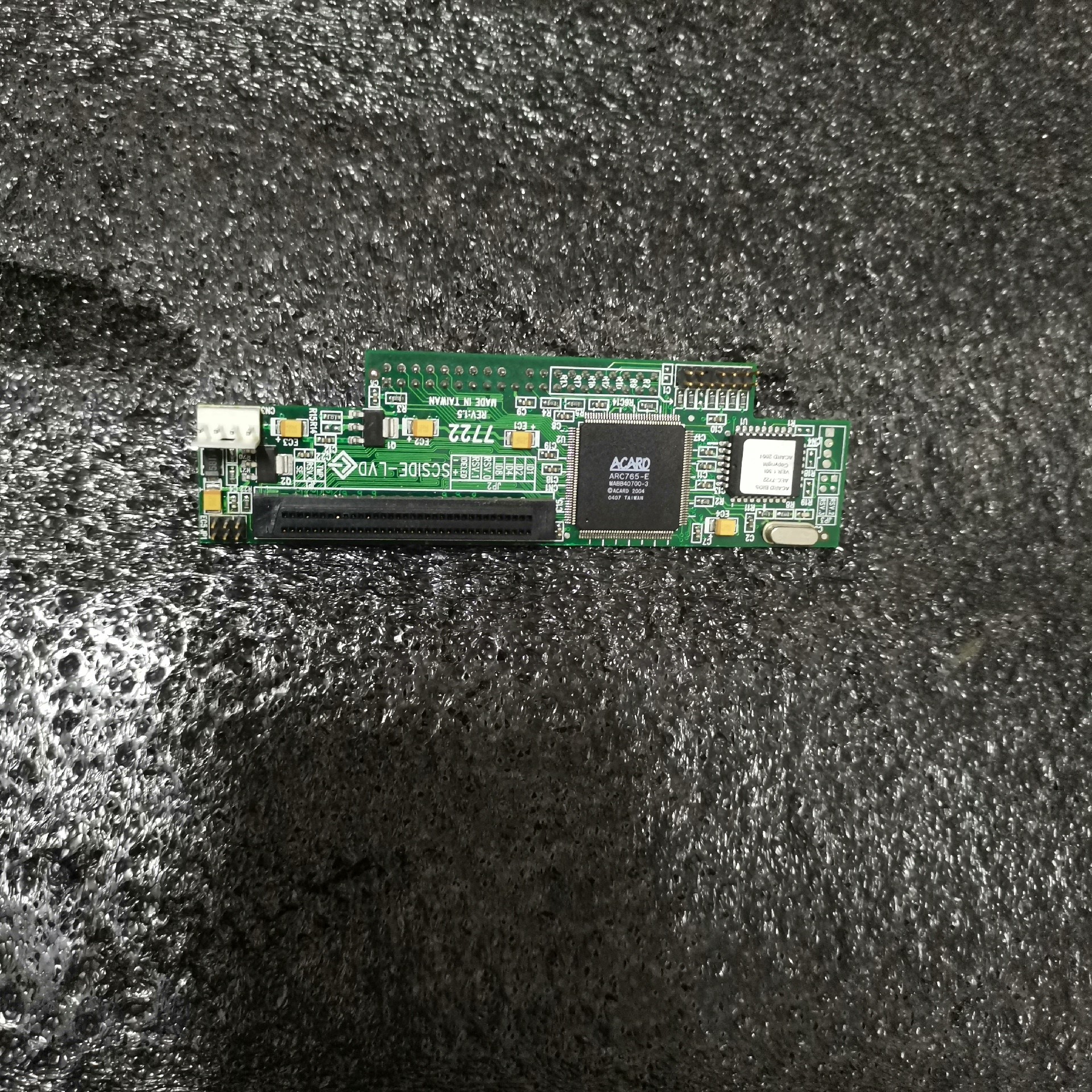 SCSIDE-LVD  SCSI 68针转IDE并口40针硬