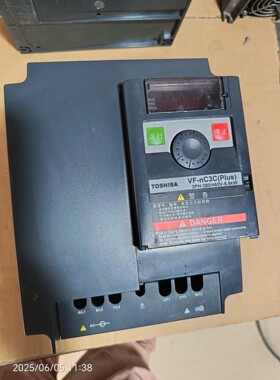 VFNC3C-4055P变频器,5.5kW三相.实物图,